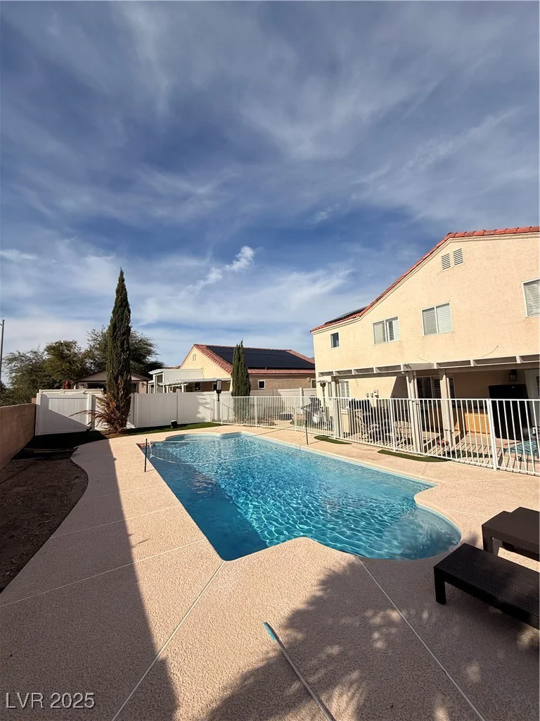 6643 Montezuma Castle, North Las Vegas, NV 89084