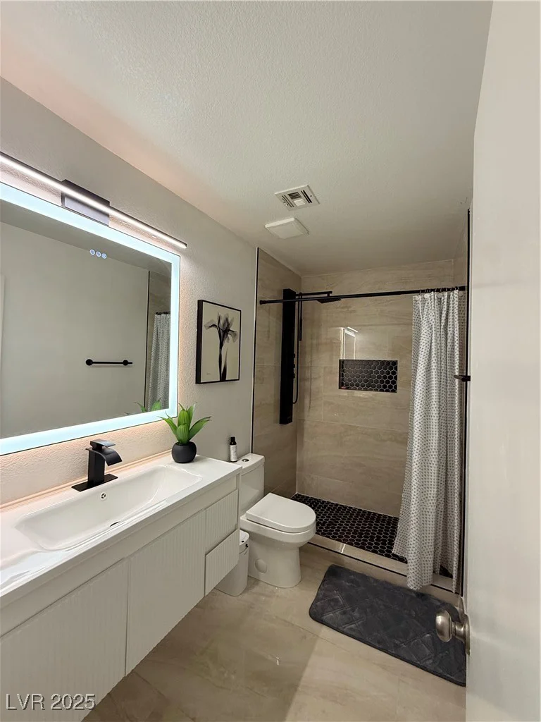 6643 Montezuma Castle, North Las Vegas, NV 89084