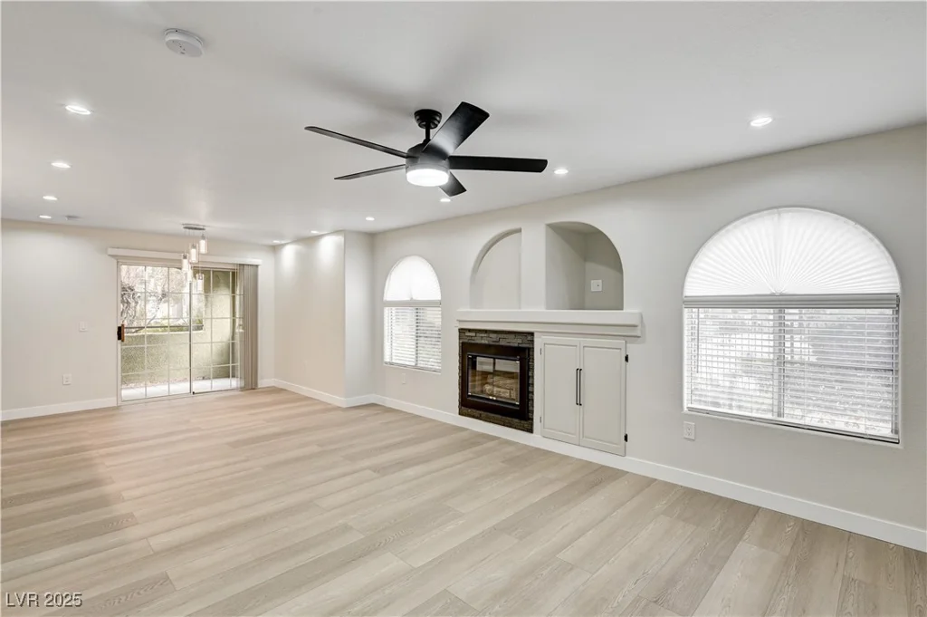 7950 Flamingo, Las Vegas, NV 89147