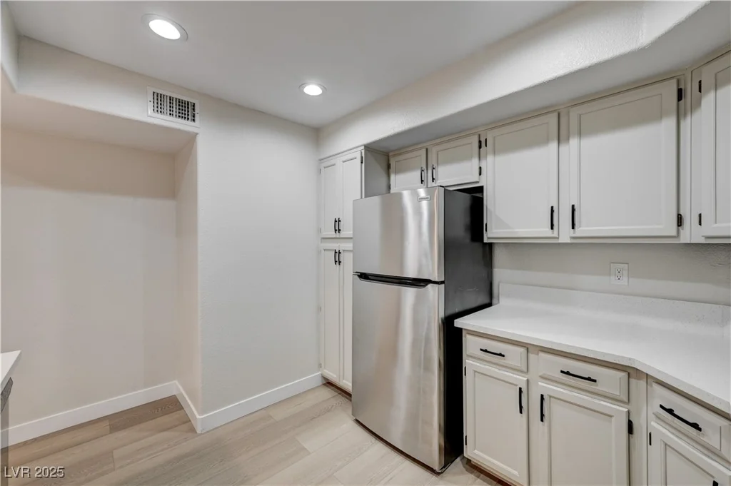 7950 Flamingo, Las Vegas, NV 89147