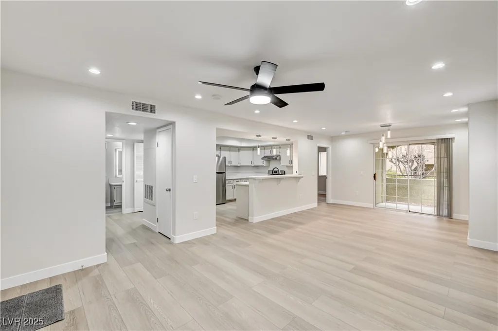 7950 Flamingo, Las Vegas, NV 89147