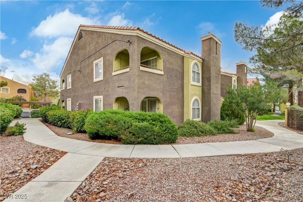 7950 Flamingo, Las Vegas, NV 89147