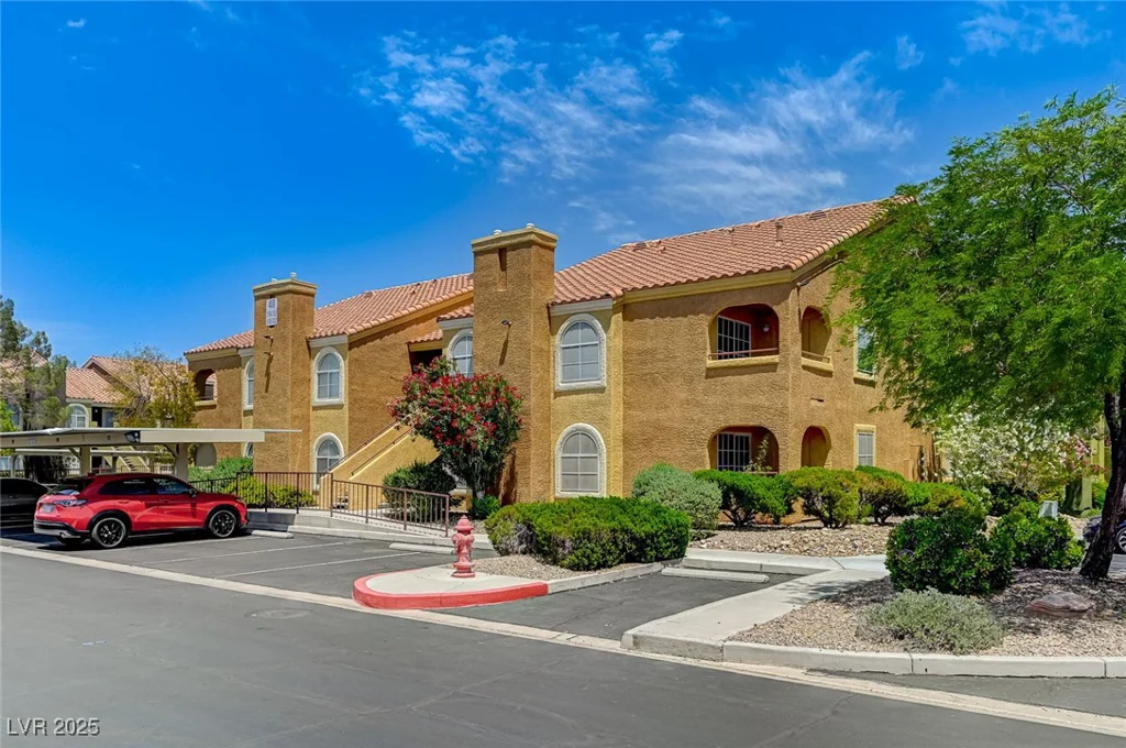 7950 Flamingo, Las Vegas, NV 89147