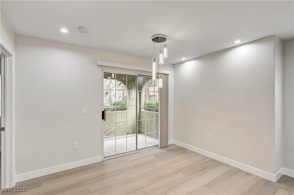 7950 Flamingo, Las Vegas, NV 89147