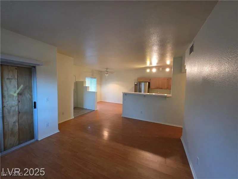 2110 Los Feliz, Las Vegas, NV 89156