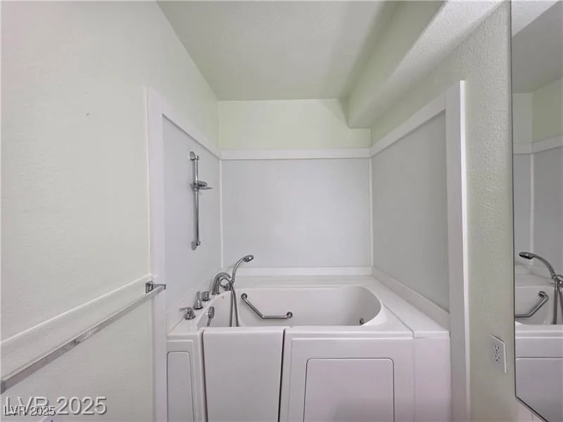 2110 Los Feliz, Las Vegas, NV 89156