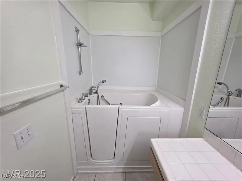 2110 Los Feliz, Las Vegas, NV 89156
