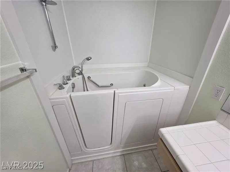 2110 Los Feliz, Las Vegas, NV 89156