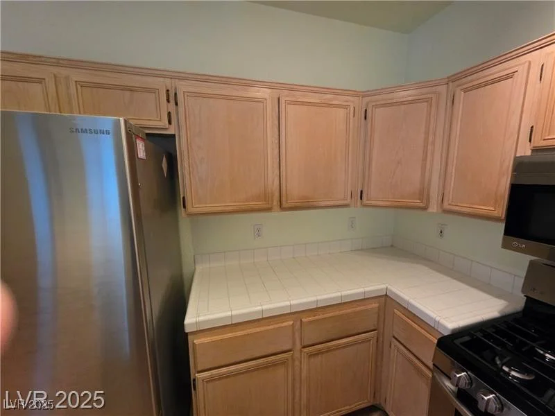 2110 Los Feliz, Las Vegas, NV 89156