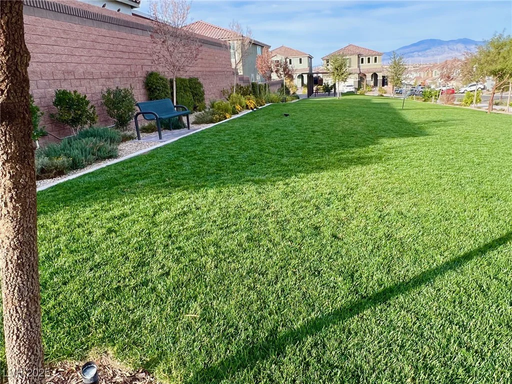 10855 Trail Crest, Las Vegas, NV 89166