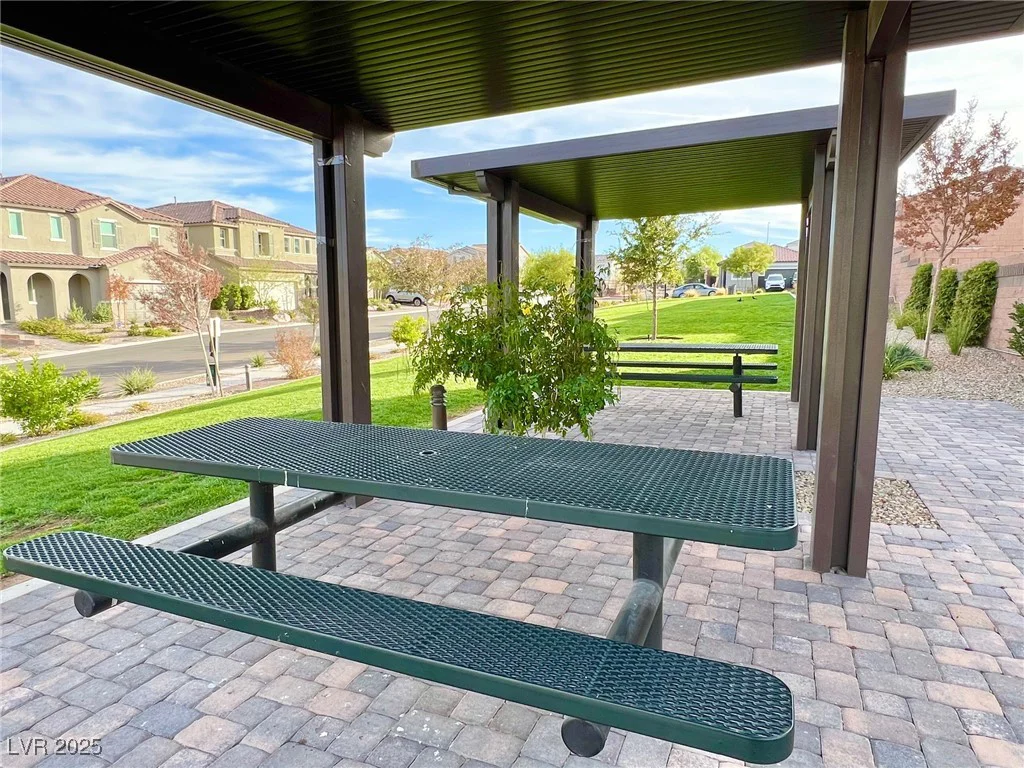10855 Trail Crest, Las Vegas, NV 89166
