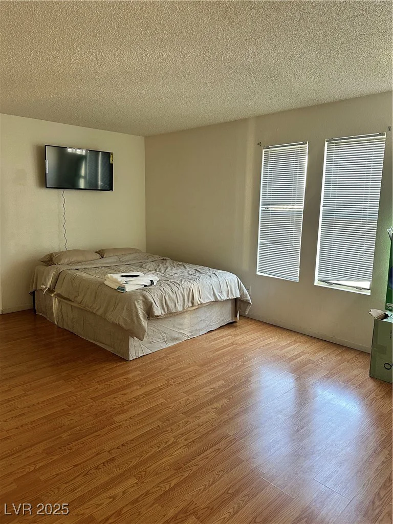 2080 Karen, Las Vegas, NV 89169