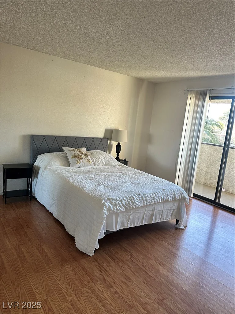 2080 Karen, Las Vegas, NV 89169