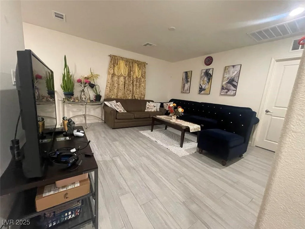 5045 Bloodhound, Las Vegas, NV 89122
