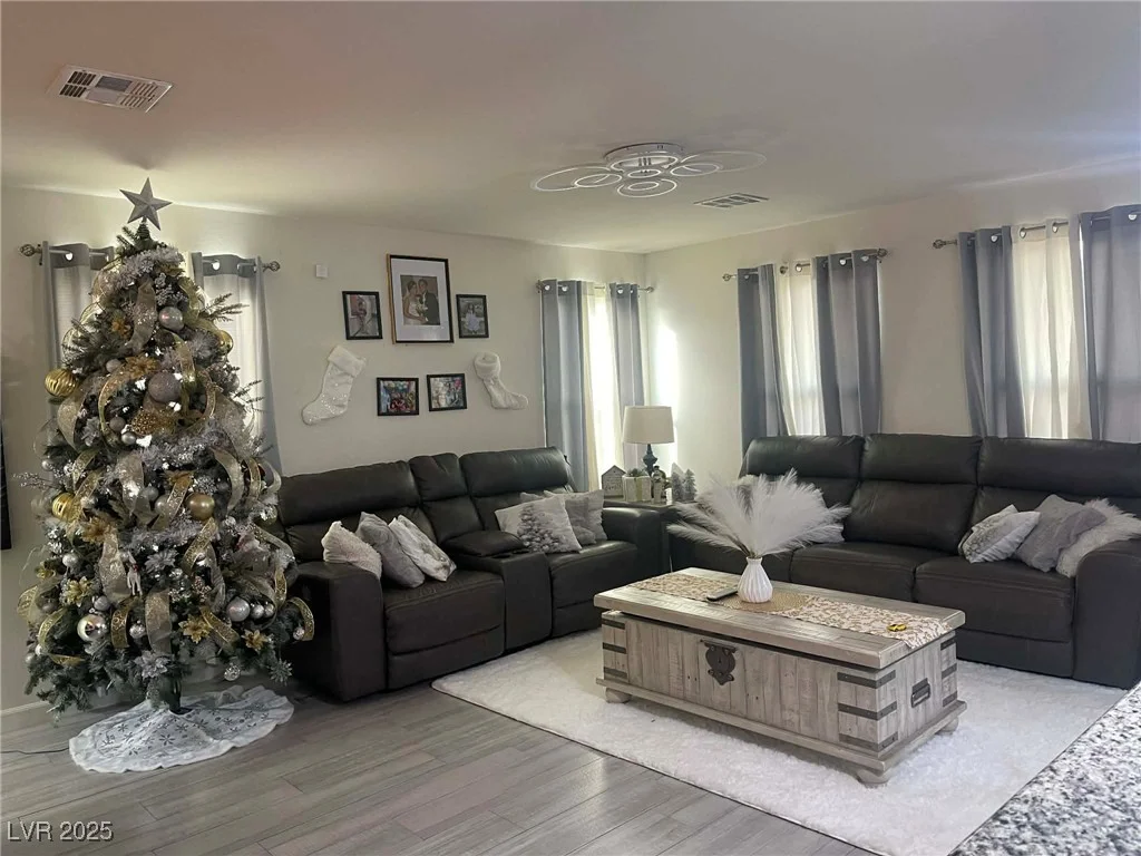 5045 Bloodhound, Las Vegas, NV 89122