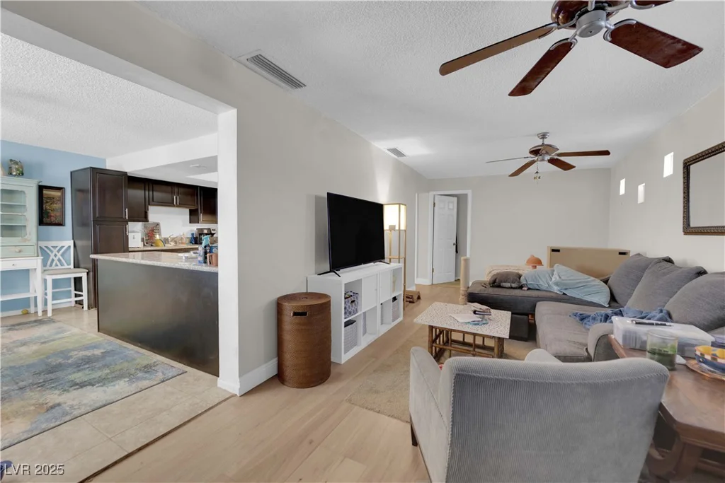 95 Windmill, Las Vegas, NV 89123