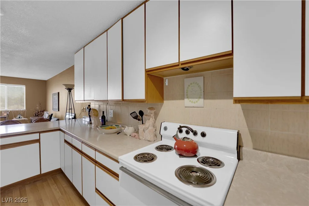 95 Windmill, Las Vegas, NV 89123