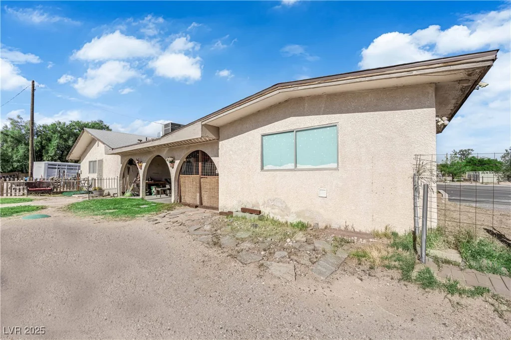 95 Windmill, Las Vegas, NV 89123