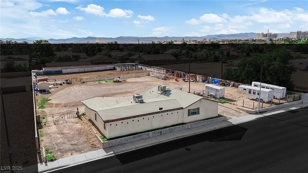 95 Windmill, Las Vegas, NV 89123