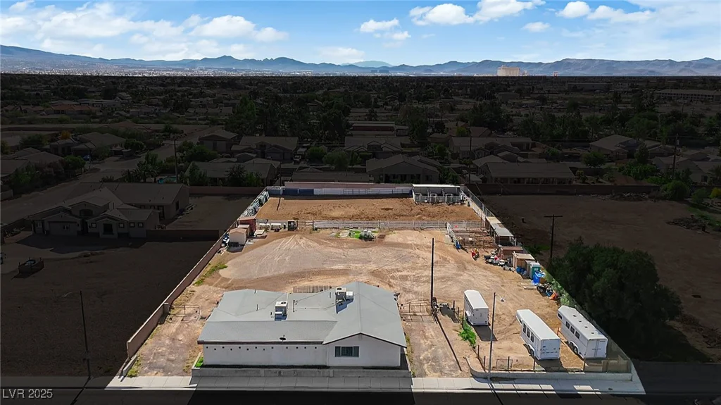 95 Windmill, Las Vegas, NV 89123