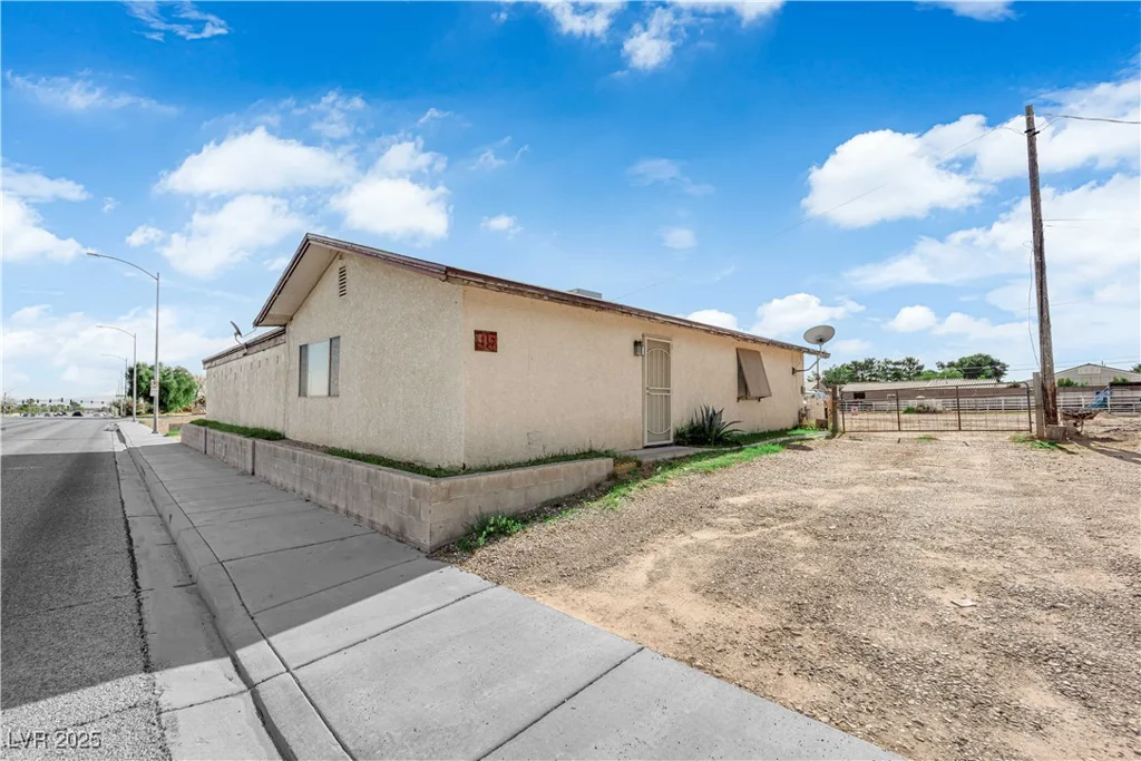95 Windmill, Las Vegas, NV 89123