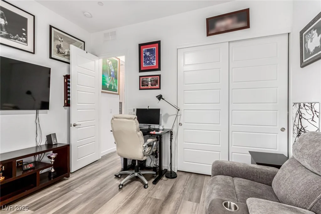 685 Sunray Park, Henderson, NV 89011