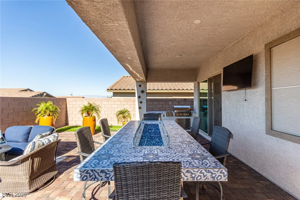685 Sunray Park, Henderson, NV 89011