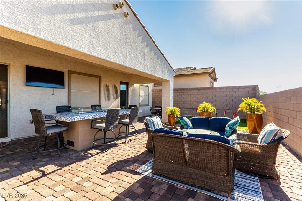 685 Sunray Park, Henderson, NV 89011