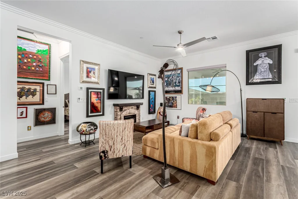 685 Sunray Park, Henderson, NV 89011