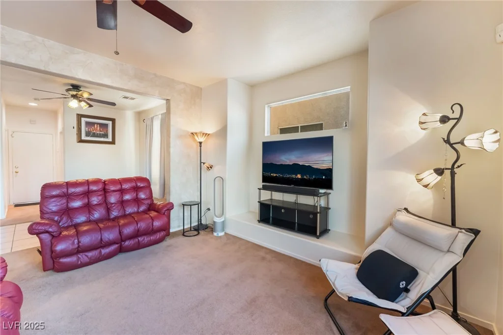 6738 Cinnabar Coast, North Las Vegas, NV 89084