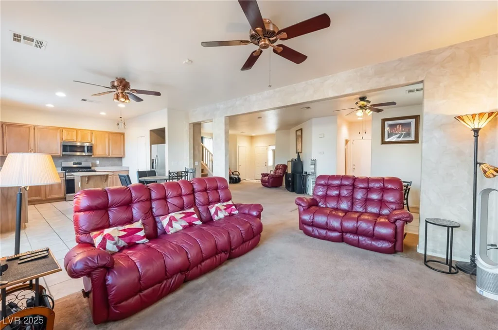 6738 Cinnabar Coast, North Las Vegas, NV 89084