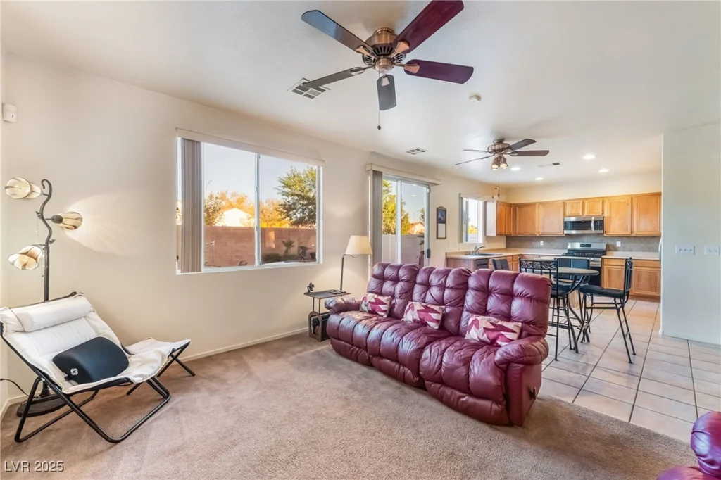 6738 Cinnabar Coast, North Las Vegas, NV 89084