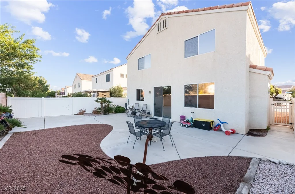 6738 Cinnabar Coast, North Las Vegas, NV 89084