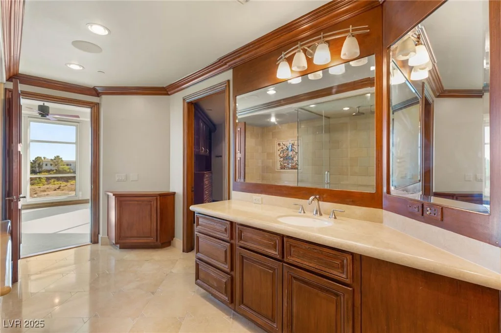 9103 Alta, Las Vegas, NV 89145