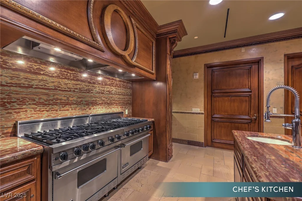 9103 Alta, Las Vegas, NV 89145