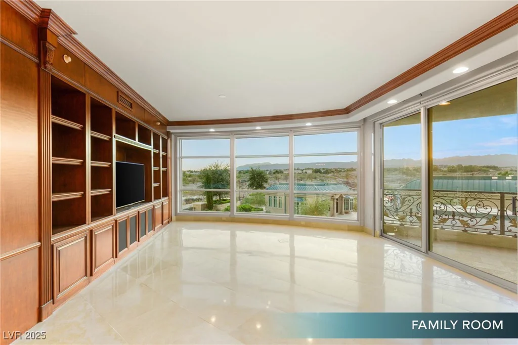 9103 Alta, Las Vegas, NV 89145