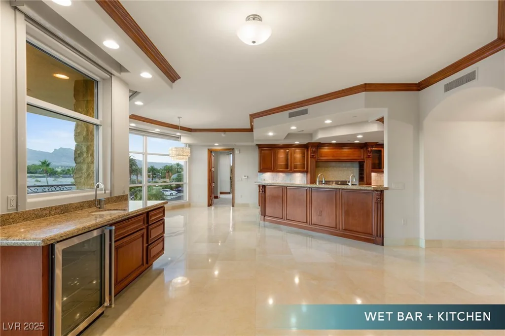 9103 Alta, Las Vegas, NV 89145