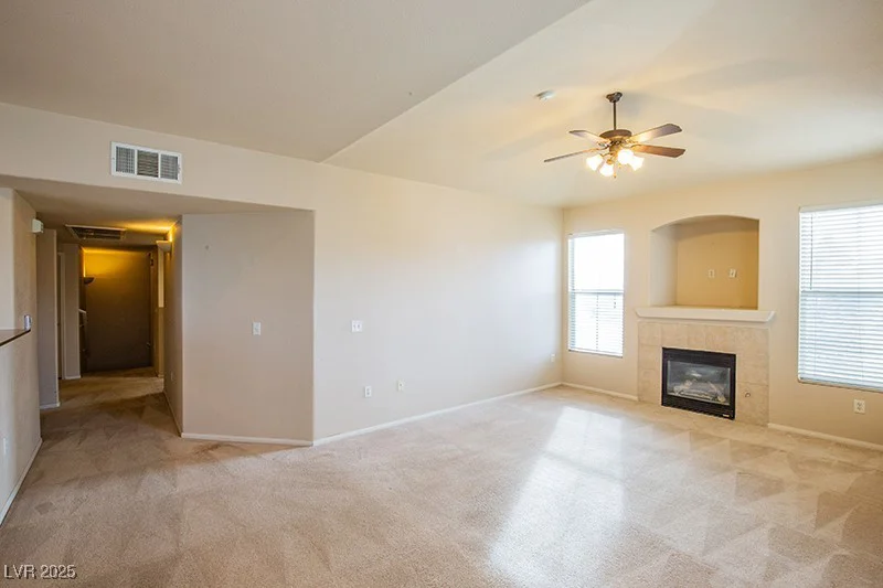 10001 Peace, Las Vegas, NV 89147