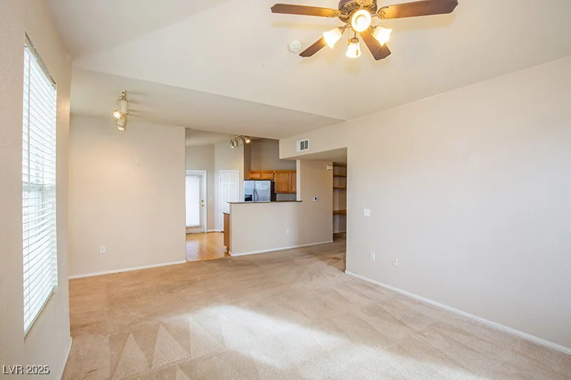 10001 Peace, Las Vegas, NV 89147