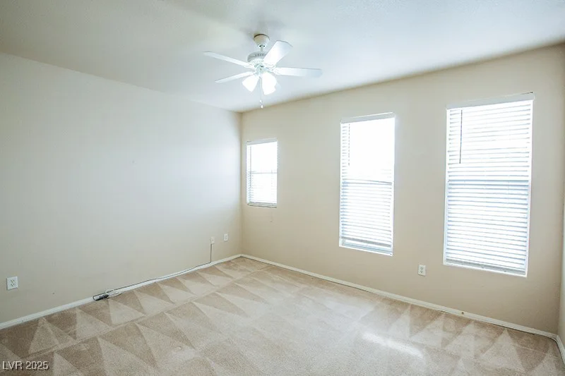 10001 Peace, Las Vegas, NV 89147