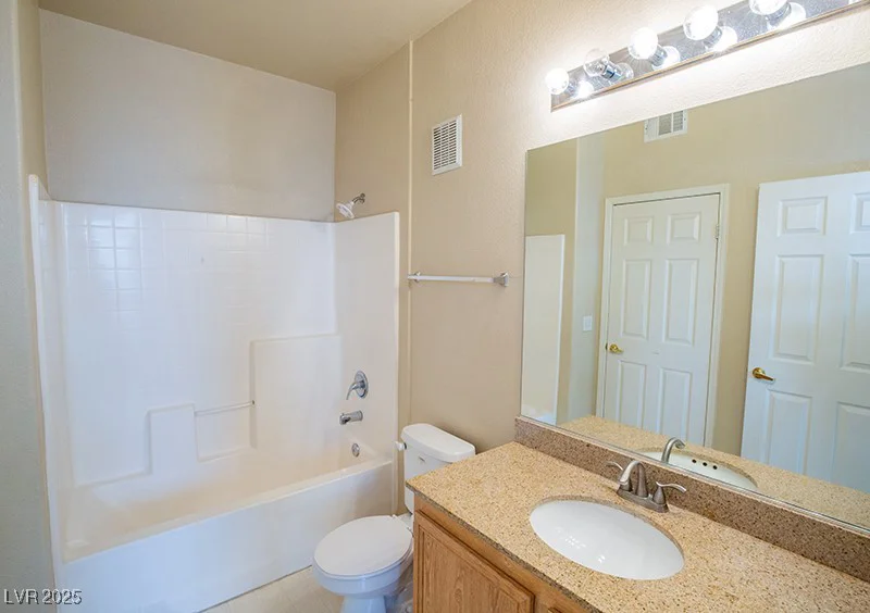 10001 Peace, Las Vegas, NV 89147