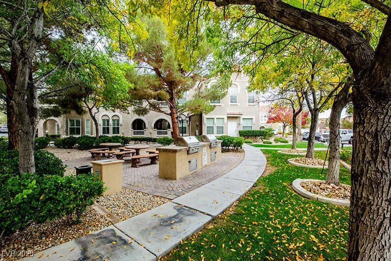 10001 Peace, Las Vegas, NV 89147