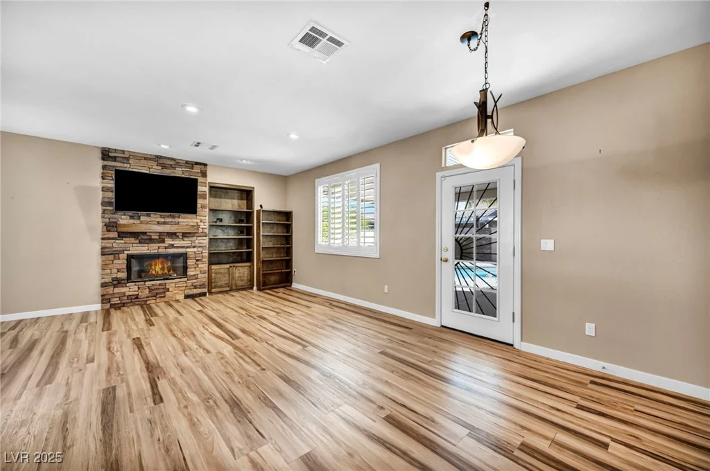 2569 Wiltshire, Henderson, NV 89052