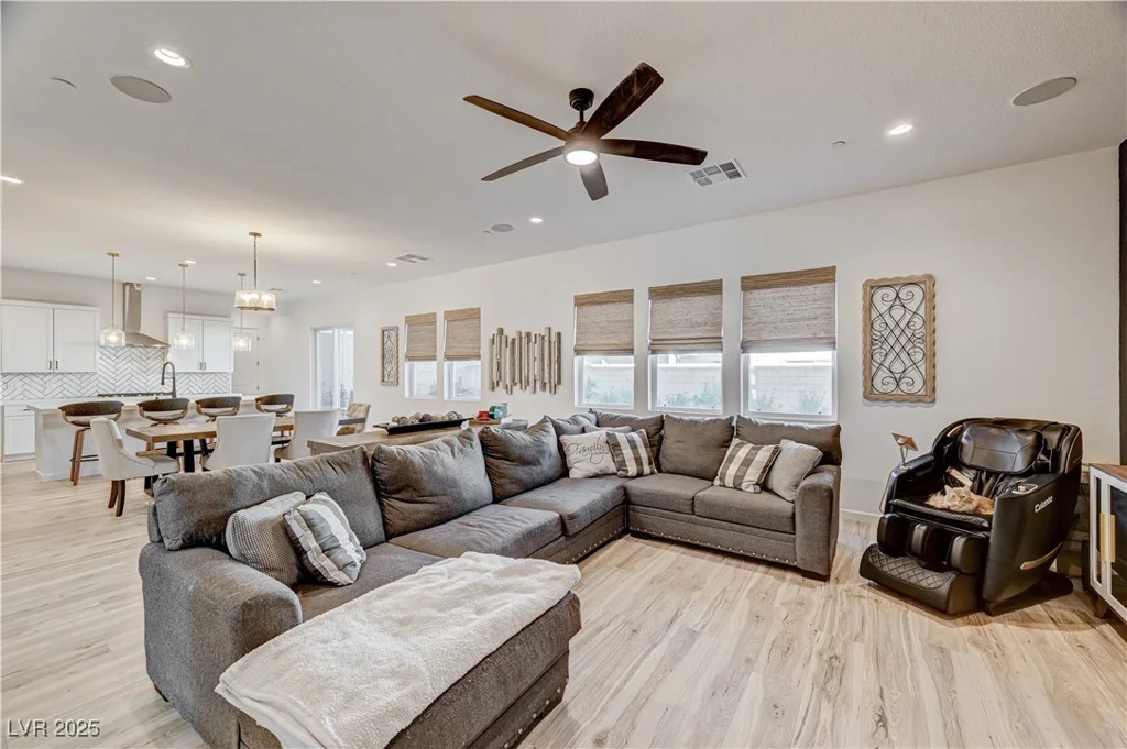 10136 Sequoia Glen, Las Vegas, NV 89166