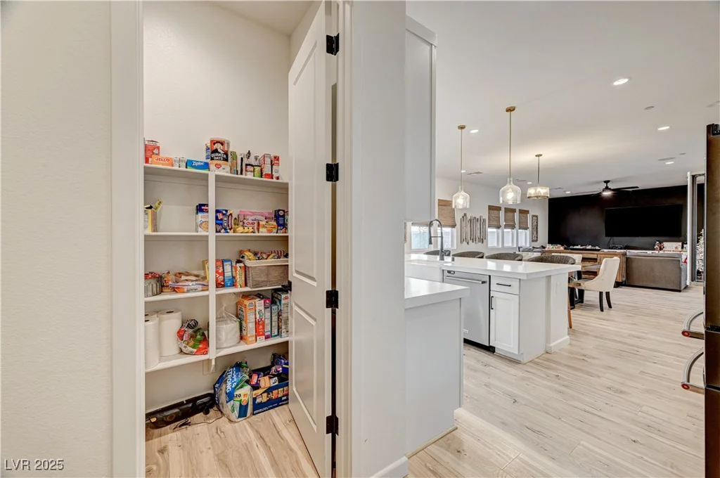 10136 Sequoia Glen, Las Vegas, NV 89166