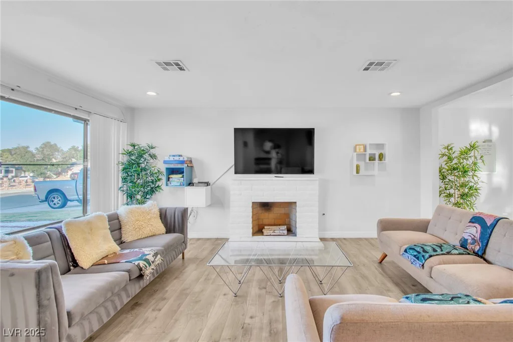 3153 Elmrock, Las Vegas, NV 89121