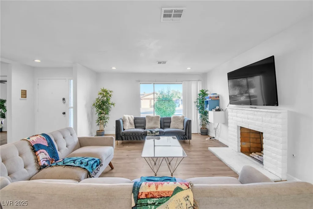3153 Elmrock, Las Vegas, NV 89121