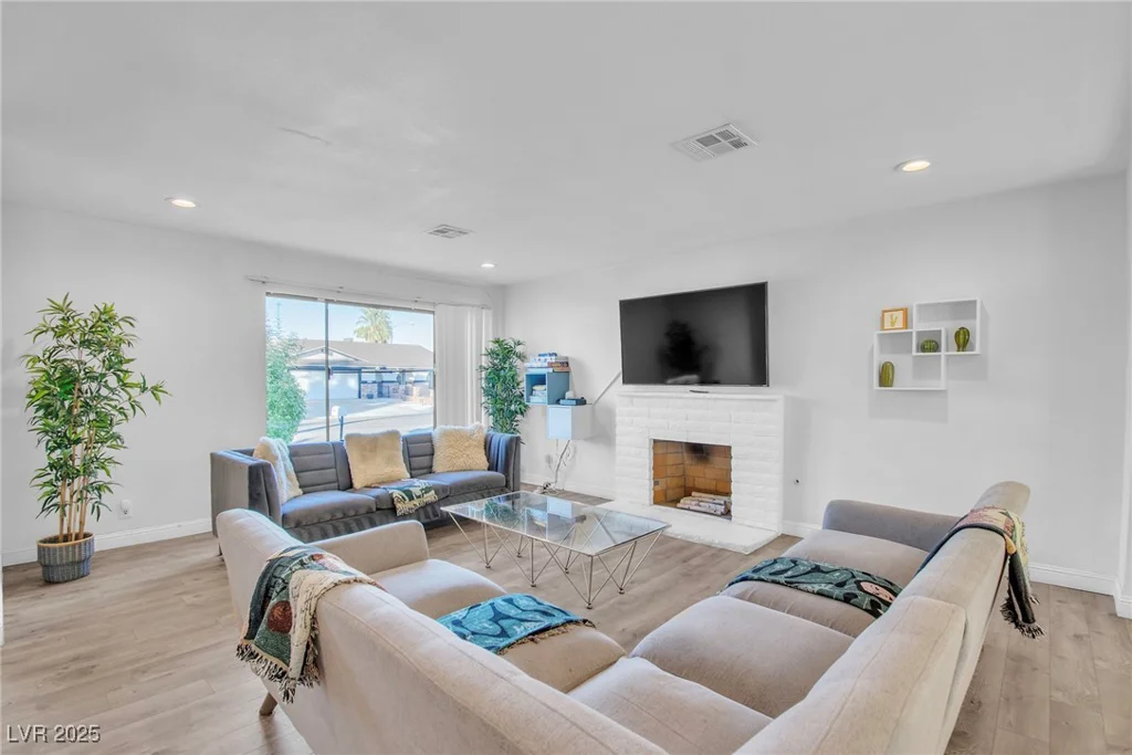 3153 Elmrock, Las Vegas, NV 89121