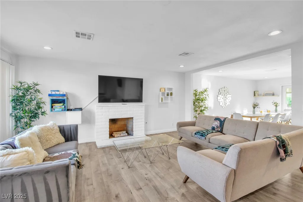 3153 Elmrock, Las Vegas, NV 89121