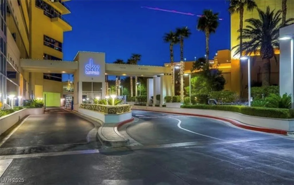 2700 Las Vegas, Las Vegas, NV 89109